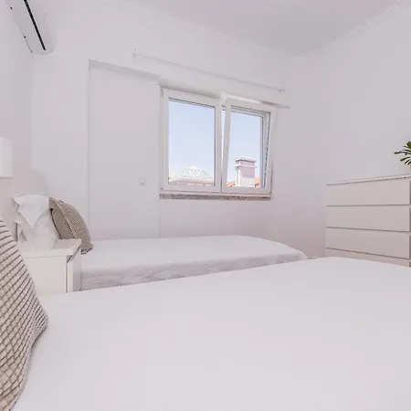 T2 Furnished In Central Lisbon, Portugal Apartment Lissabon